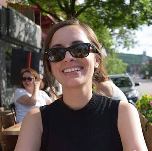 Meet your Posher, Danae